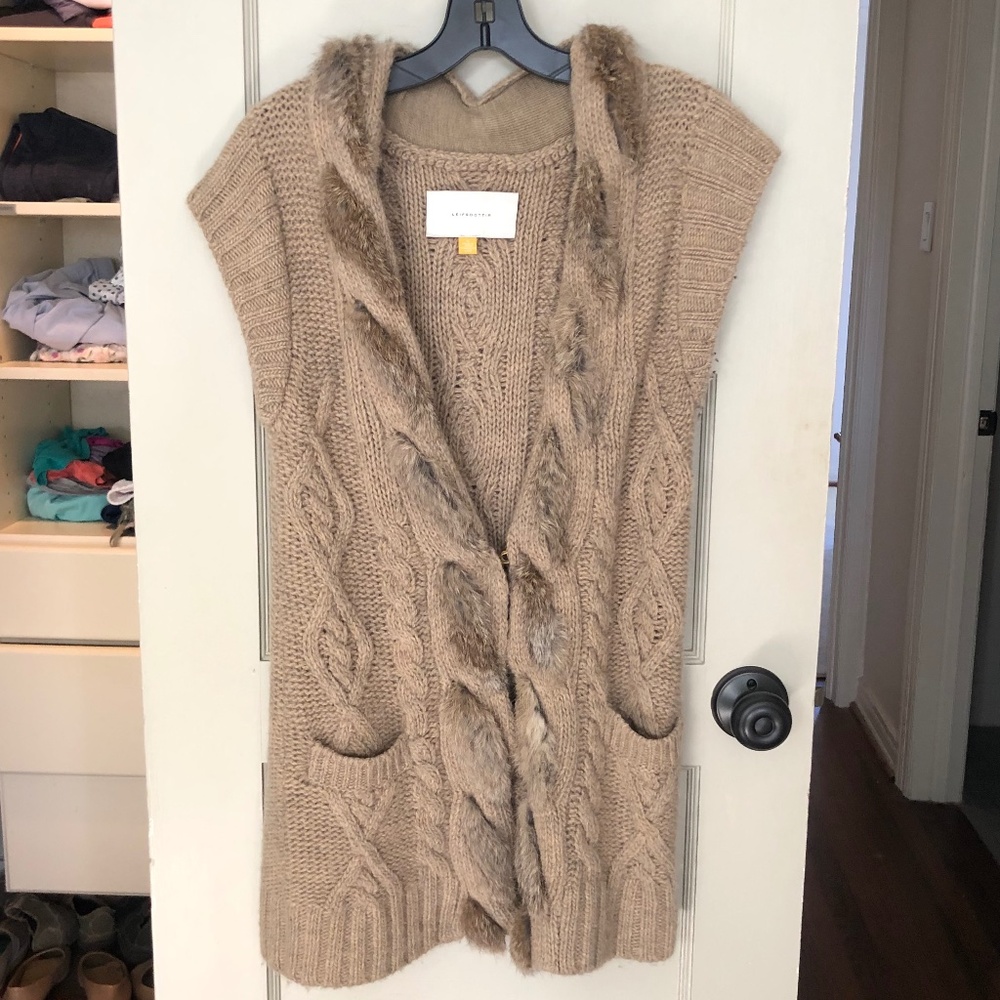 Luxury Wool and Alpaca Sleeveless Sweater w/ Fur